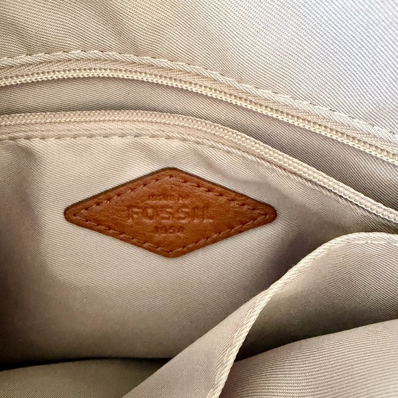 FOSSIL Crossbody Bag Tan Gray Shoulder Purse Polka Dot Adjustable Strap - Picture 3 of 10